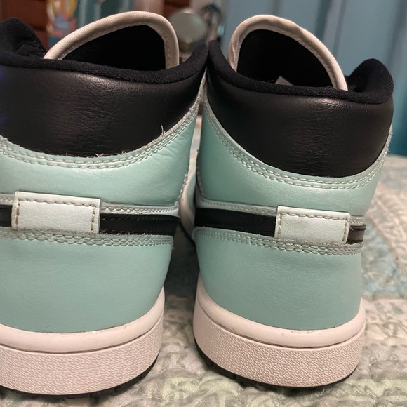 Nike Air Jordan 1mid High-Tops in Teal/ Mint and Black - Picture 5 of 9